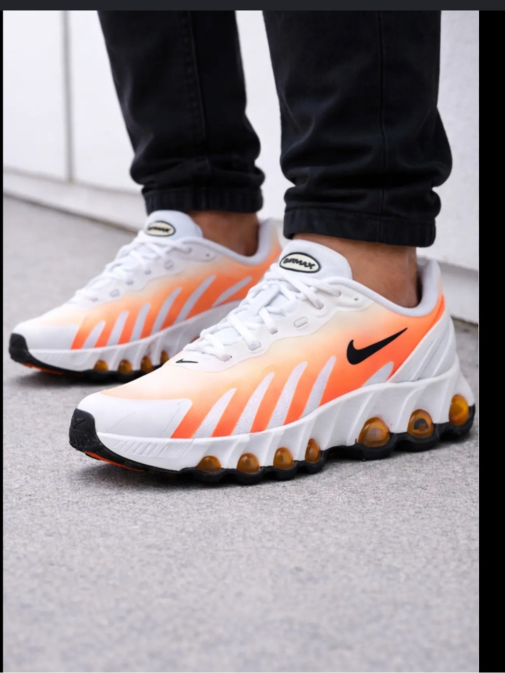 Nike Air Max Dn8 sneakers in 
White/Total Orange/Black Size 7Y New